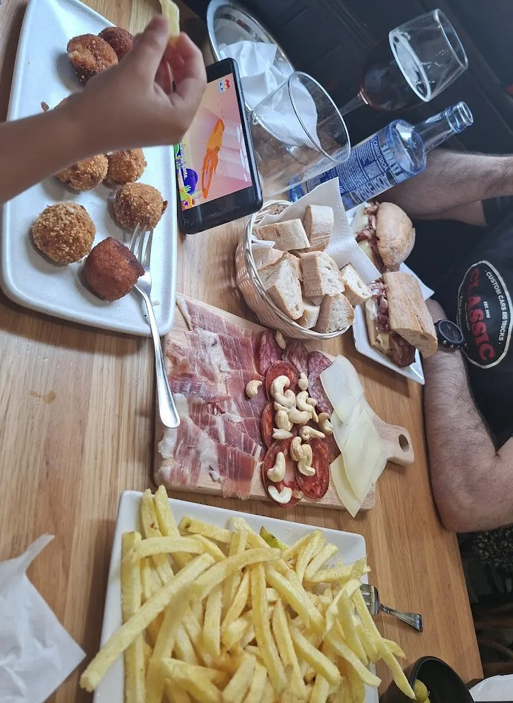 Sonia García López_Cafetaría Solaina_Melide_review