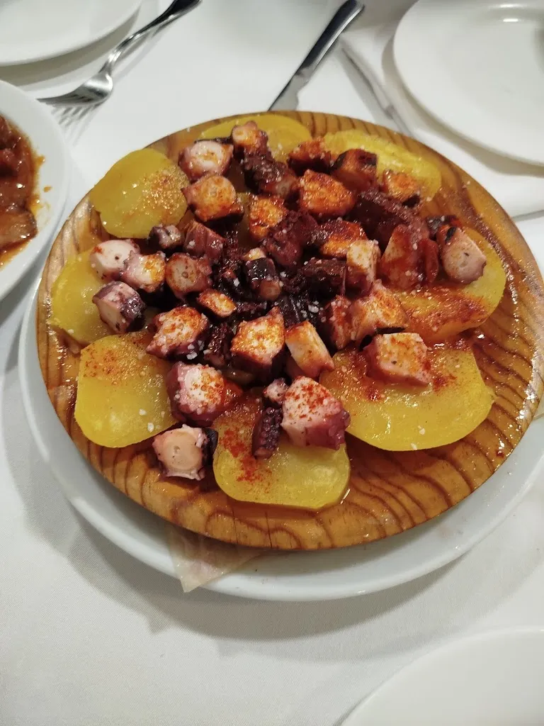 neus Rodrigo_El Caliu_Arenys de Munt_review