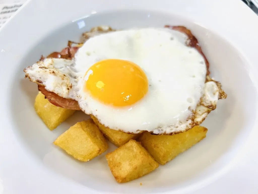 Montse Salguero_INFINIT_Arenys de Munt_review