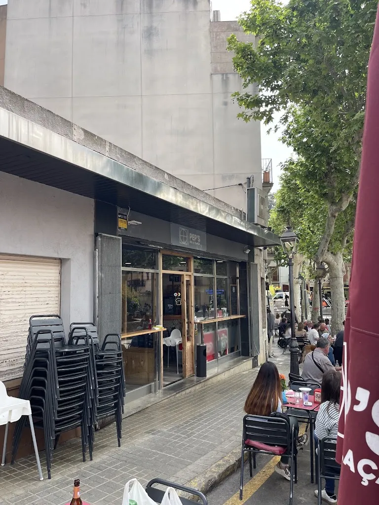 Jordi Subirana Lladó_Peps de la plaça_Arenys de Munt_review