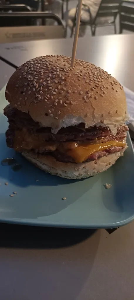 xavi fonro_BUENA ONDA Frankfurt_Arenys de Munt_review