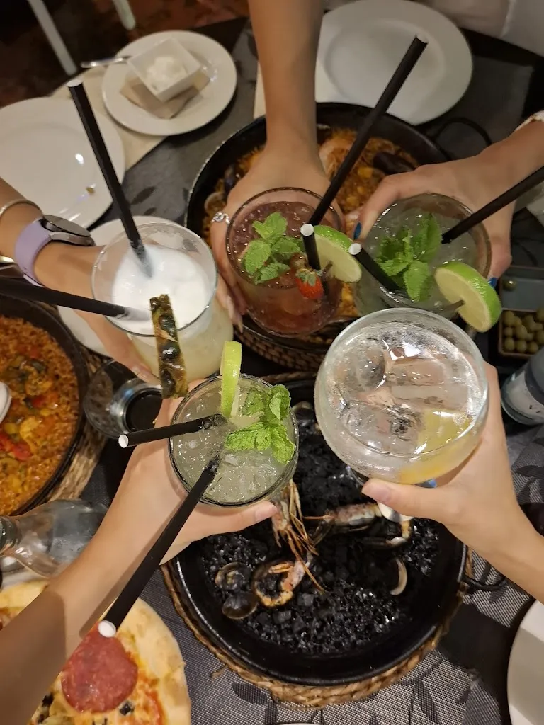 Nutsa kh._Avinyó 10 I Restaurante tapas y arroces_Avinyó_review