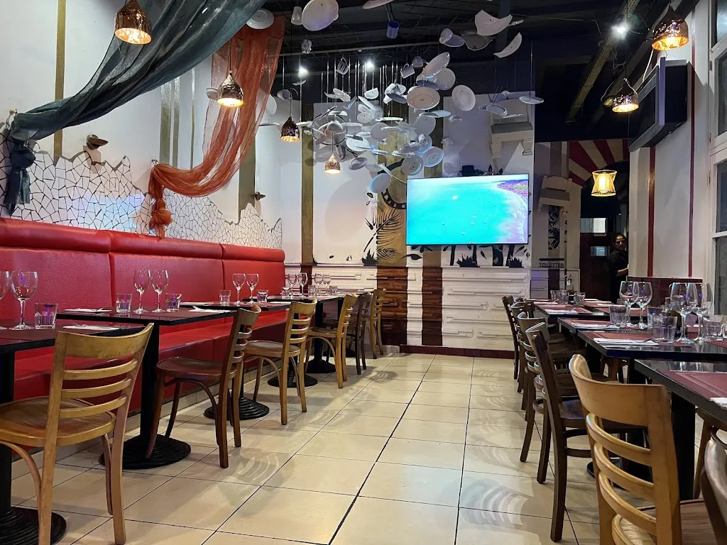 TAPAS AVINYO restaurant in Avinyó