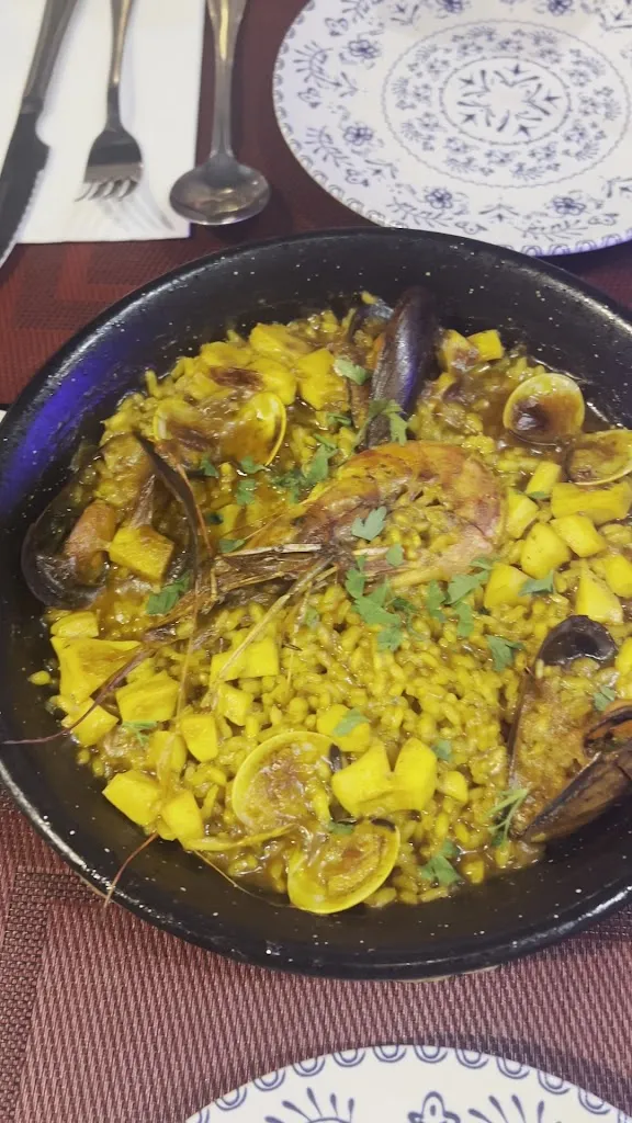 TAPAS AVINYO_Avinyó_slider_image_2