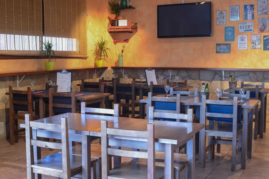 FkManà Bar & Restaurant restaurant in Avinyó