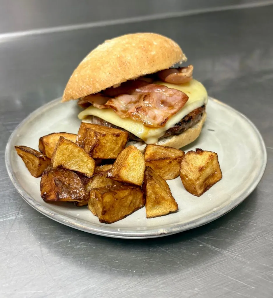 Bar Restaurant Al Caliu restaurant in Avinyó