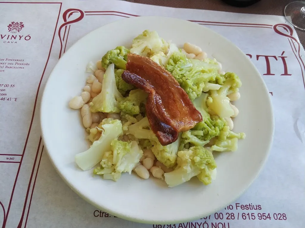 Dario Prieto Cordero_Bar restaurant Ca l'Agustí_Avinyonet del Penedès_review