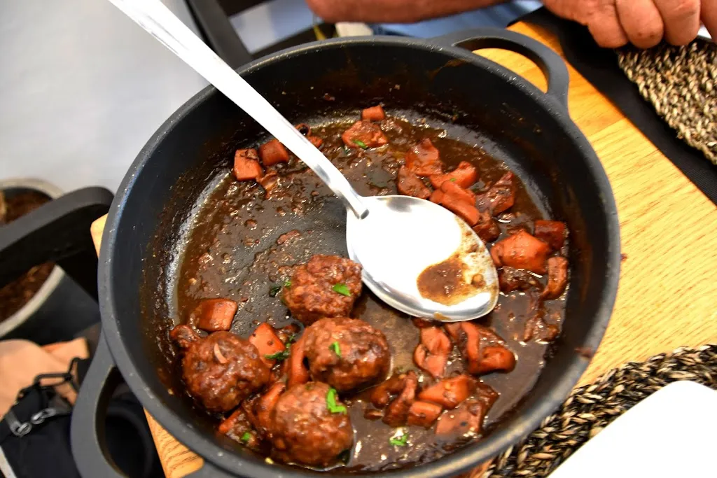 Angela Llop Farré_La Penya L’Arboçar_Avinyonet del Penedès_review