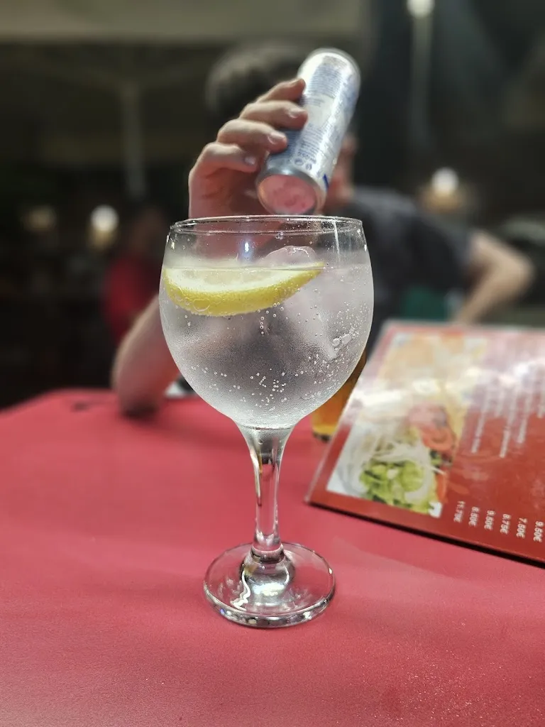 Menu_Bar La Zona_Badia del Vallès_image_2