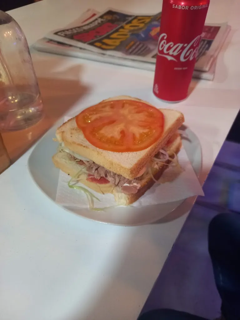 Menu_Bar La Zona_Badia del Vallès_image_6