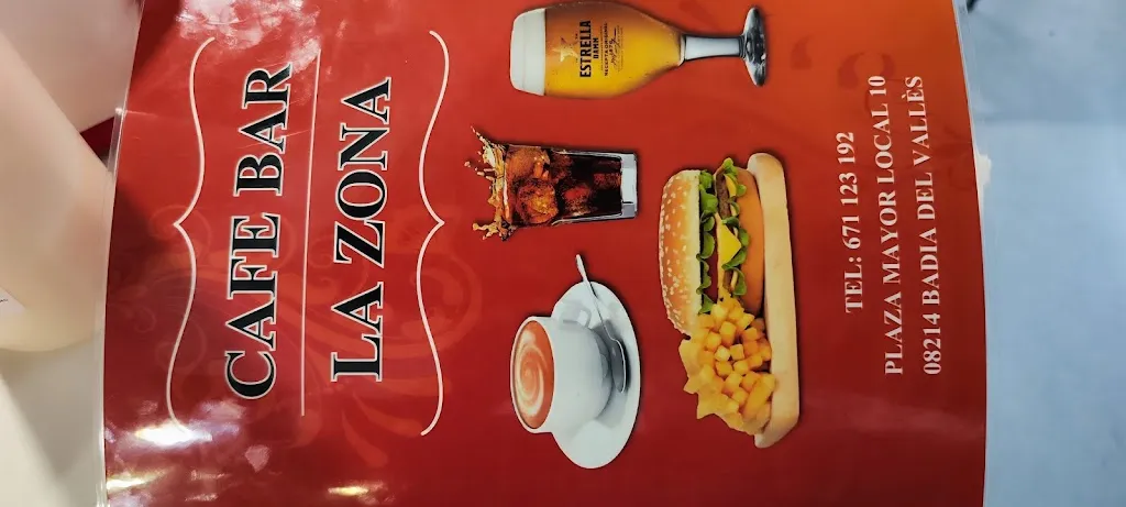 David .C_Bar La Zona_Badia del Vallès_review
