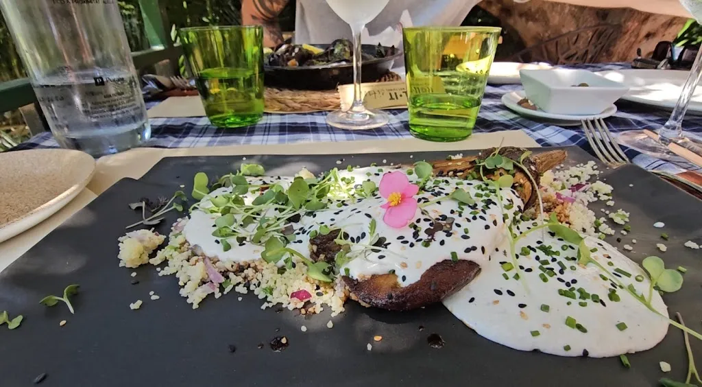 Tsira Liparteliani_Restaurant Els Garrofers_Alella_review