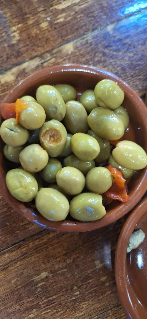 Julieta Cantelmi_Companyia d'Alella, Celler i Taverna_Alella_recensione