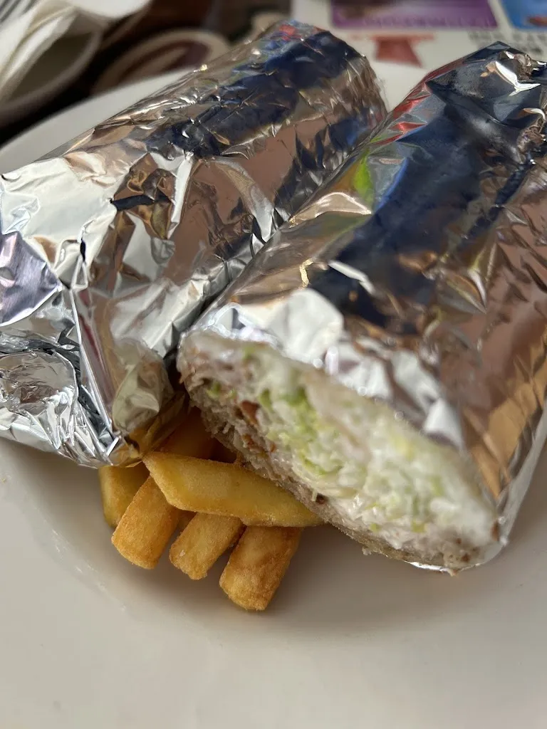 Fiber and Glass Designs_ROYAL TURKO DÖNER KEBAB_Melide_review