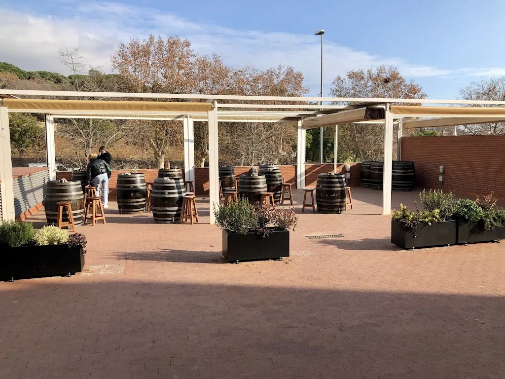 Companyia d'Alella, Vinateria i Taverna_Alella_slider_image_3