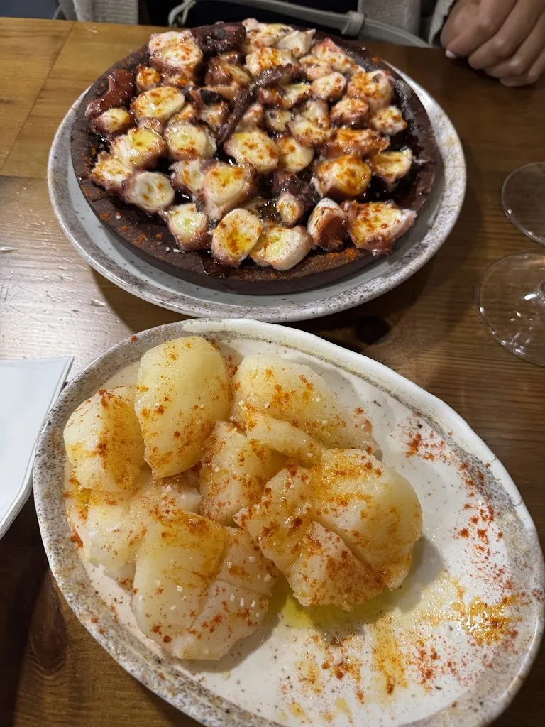 Rafael Silva_A Pulpeira De Melide_Melide_review