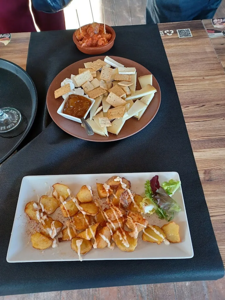 Bar Restaurant Pala-Dar de Can Teixidó_Alella_slider_image_2