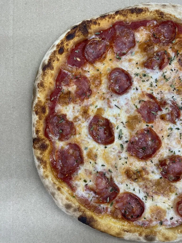 Artés Pizza_Alella_slider_image_3