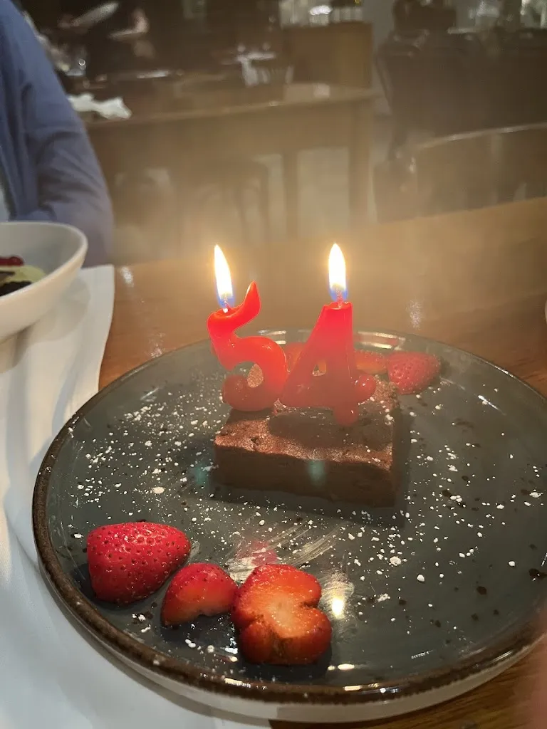 Margareta Shirley_Fonda Marina_Alella_review