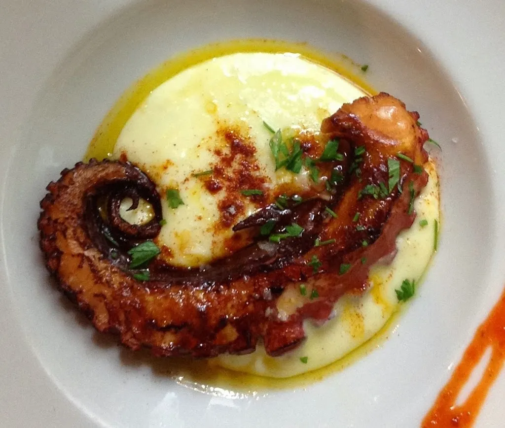 Saloma Cocina Mar y Brasa_Alella_slider_image_3