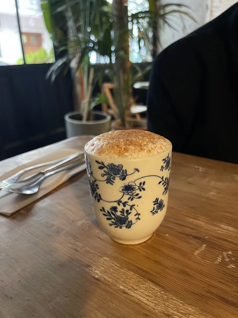 Eduardo Halvorssen_Il Tavolo Verde_Amés_review