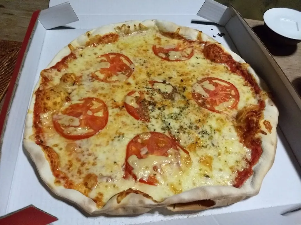 Pizza a Punt restaurant in Alella