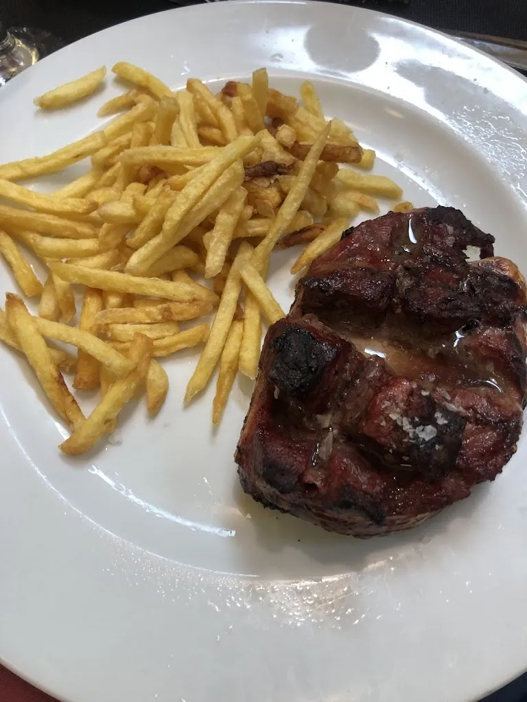 Ana Mari_Cal Fuster_Bagà_review