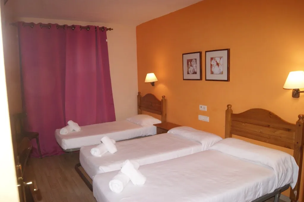 Hostal i Restaurant Cal Batista_Bagà_slider_image_2