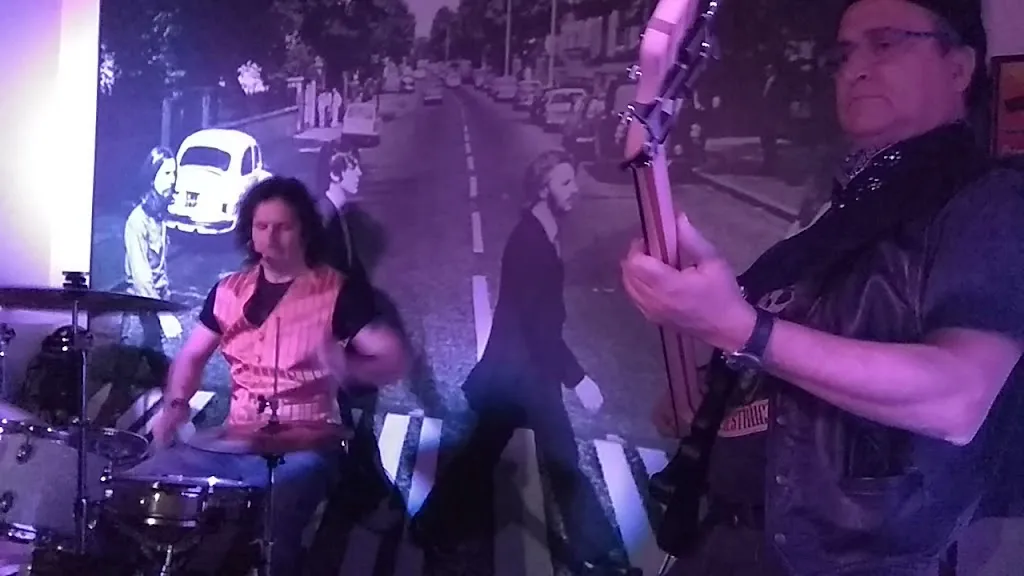 Cafeteria musical La PaRockia_Balsareny_slider_image_2