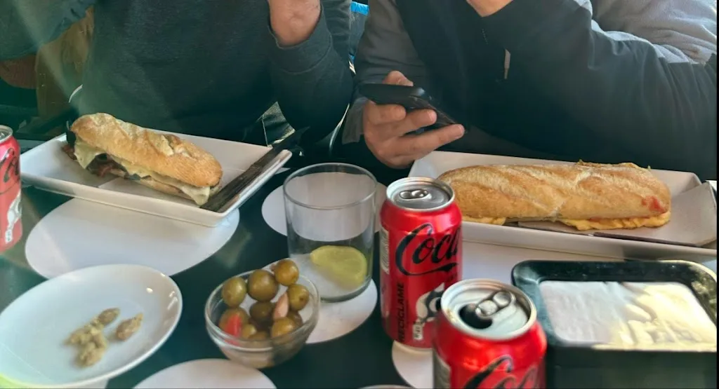 SANDRA GIMÉNEZ REVERT_Bar M_Balsareny_review