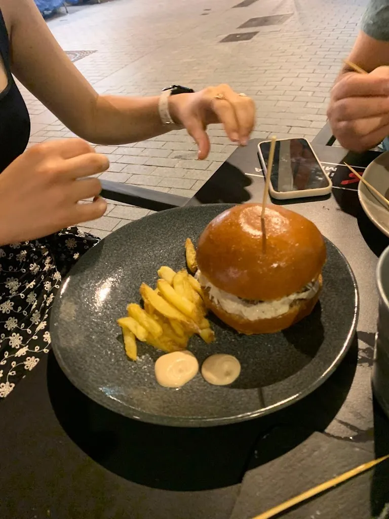 Gemma torroda puigmarti_Can Cachi_Argentona_review