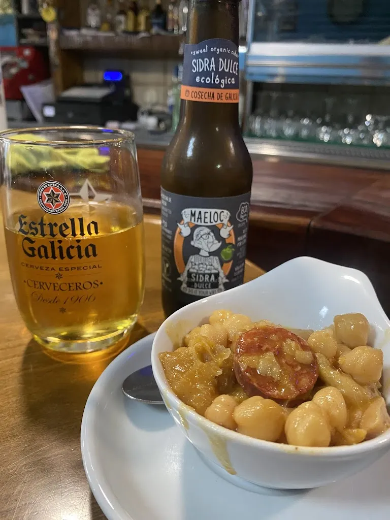 Sonia Da Silva_Mesón Rosalía de Castro_Negreira_review