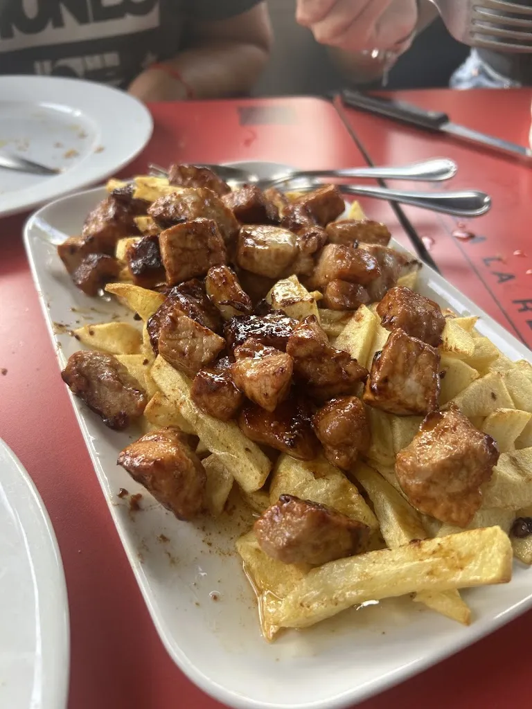 alejandro gonzalez_Mesón Rosalía de Castro_Negreira_review