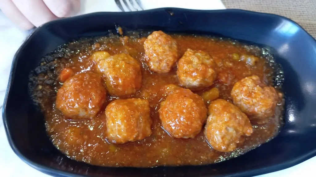 Mireia Jurado_Bar Avenida_Argentona_review