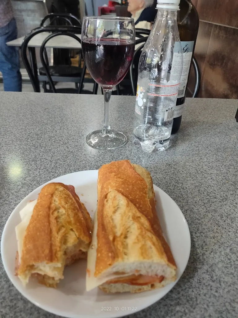 Bar Avenida_Argentona_slider_image_3