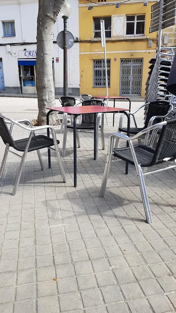 Crismi Cafè Entrepans Tapes restaurant in Argentona