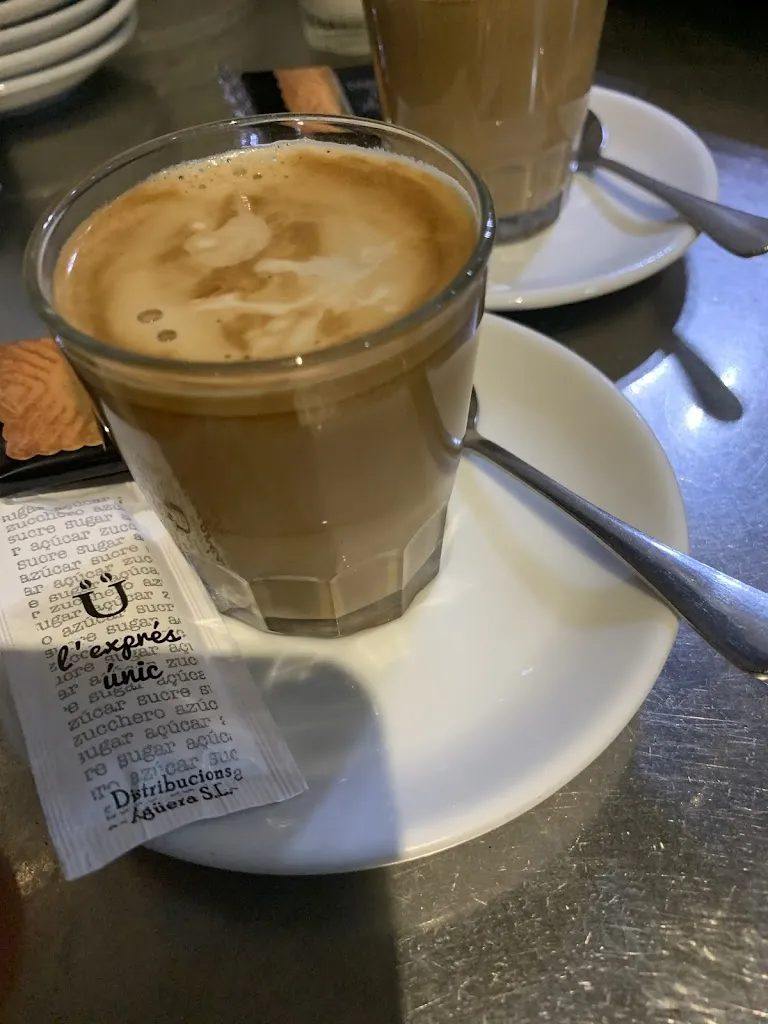 Bar Wei Li_Argentona_slider_image_2