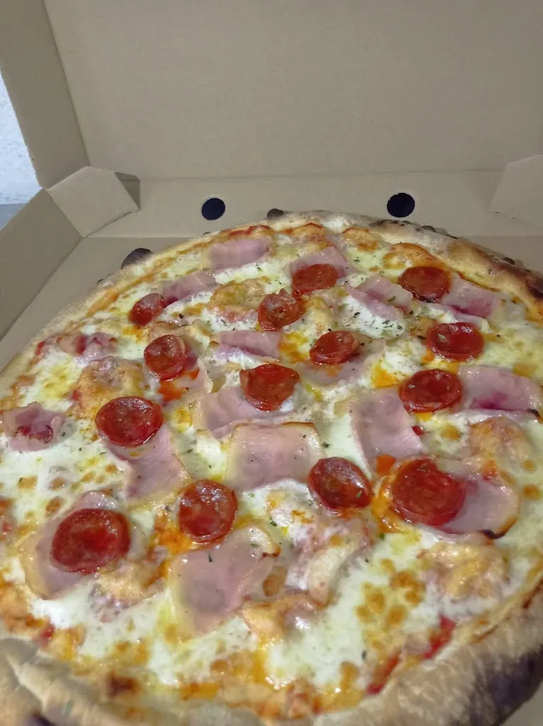 tancada pizzeria Antonia_Argentona_slider_image_2