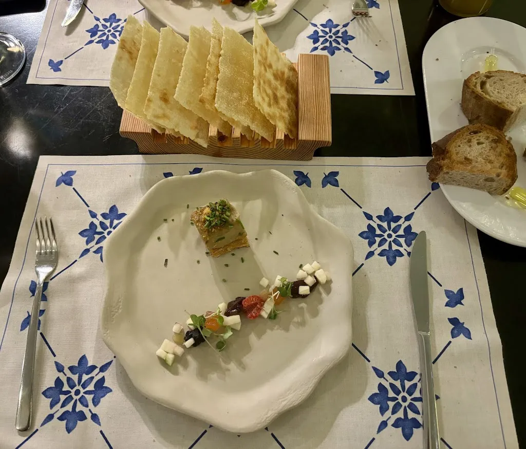 Nisha Isaac_La Marineta_Argentona_review