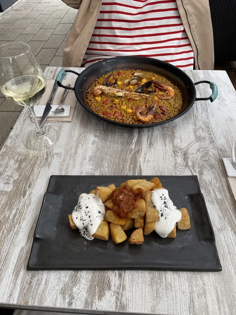 Adrian R._Restaurant Can Mario's_Badalona_recensione