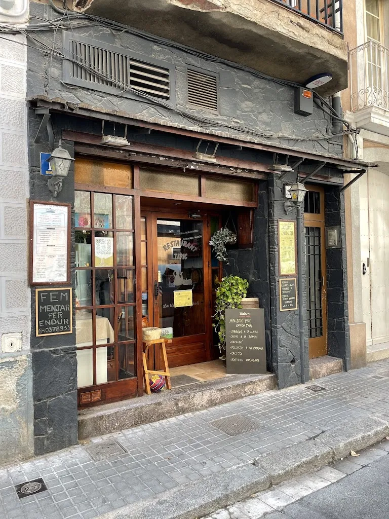 Restaurant la Llar de l'All i Oli ristorante a Badalona