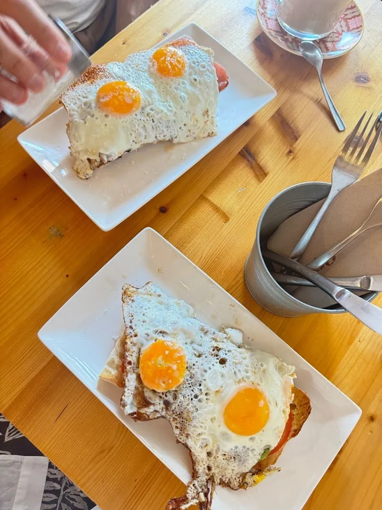 Murat Önder_Lolín Café Gastrobar_Badalona_recensione