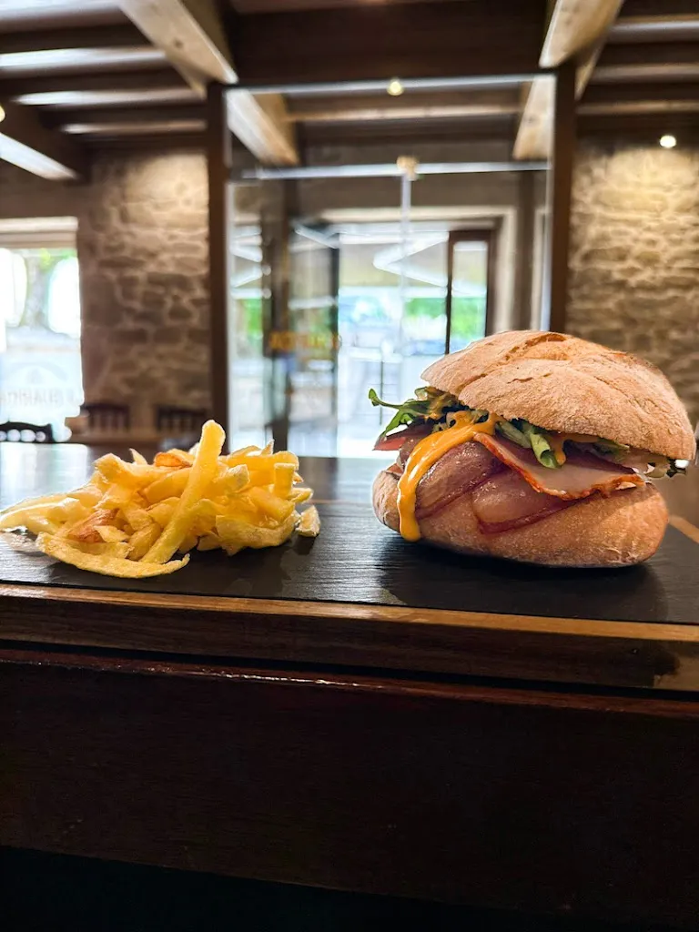 A Guarida Taberna_Negreira_slider_image_2