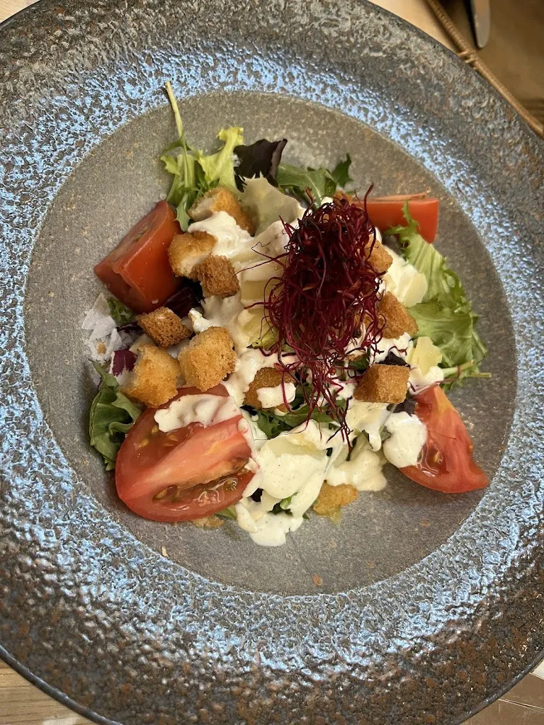 ANNA I. PÉREZ_El Badiu_Badalona_review