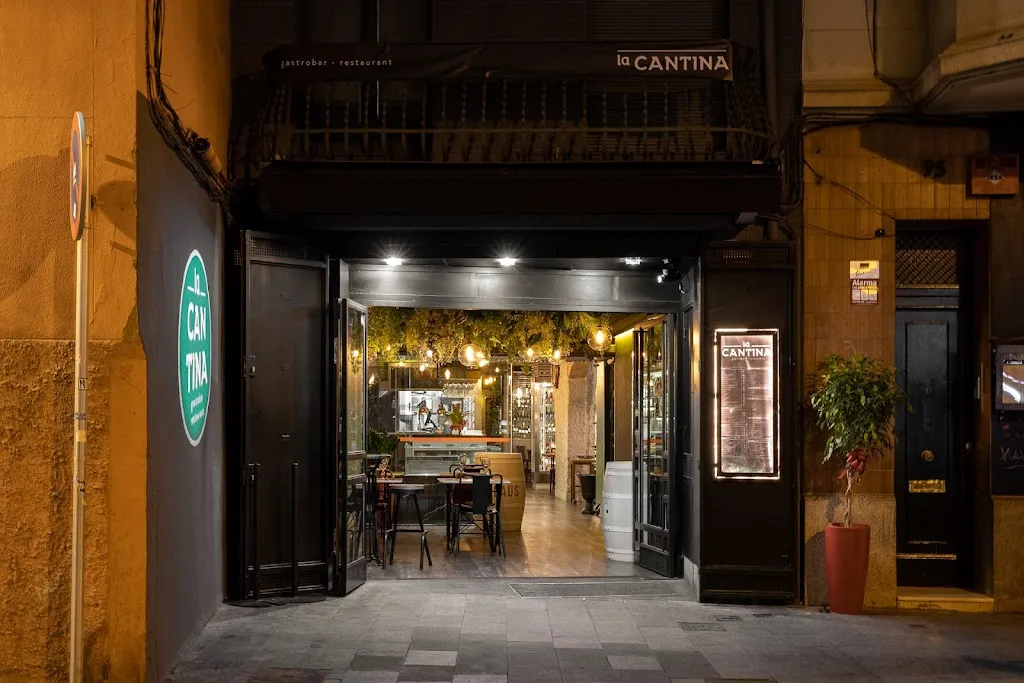 LA CANTINA de BADALONA_Badalona_slider_image_1