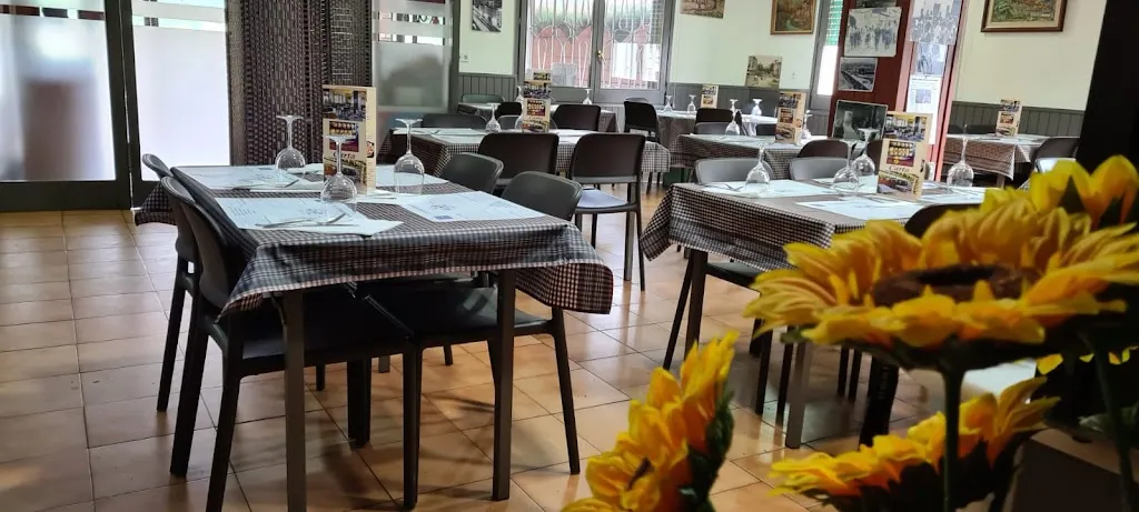 EL 9 INTER restaurant in Balenyà