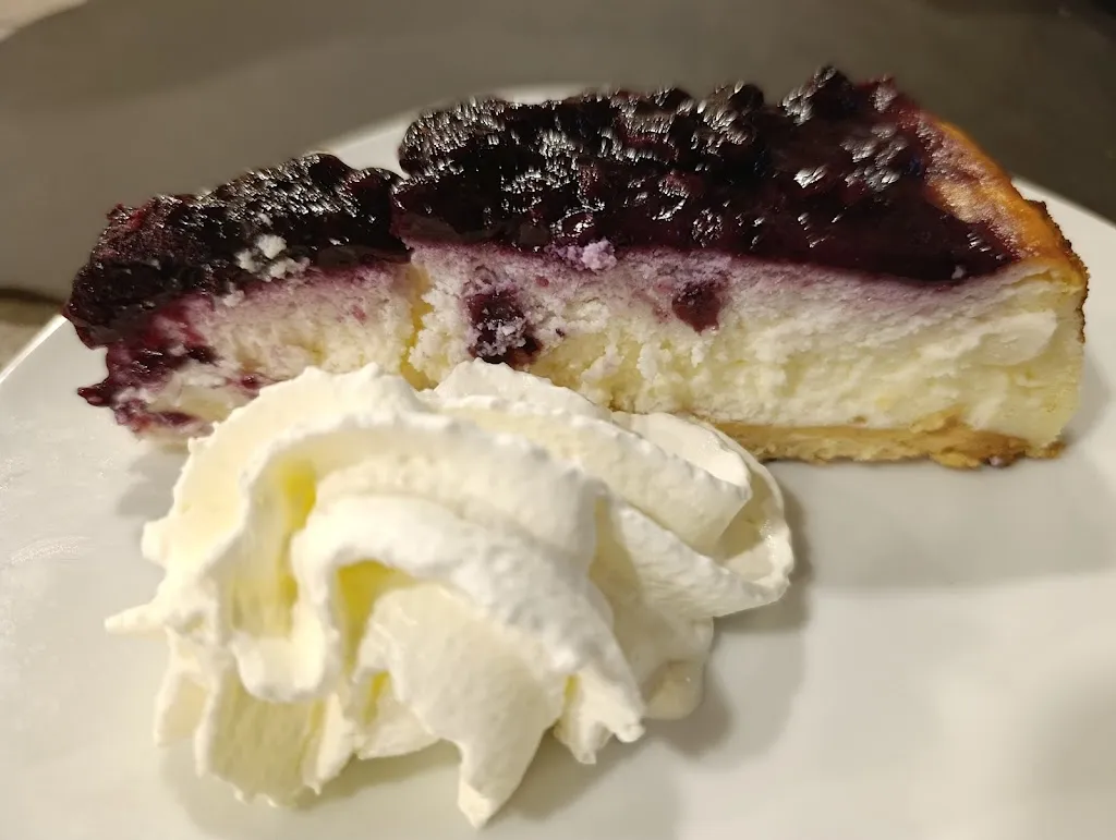 Mary Morales_Els Caçadors _Balenyà_review