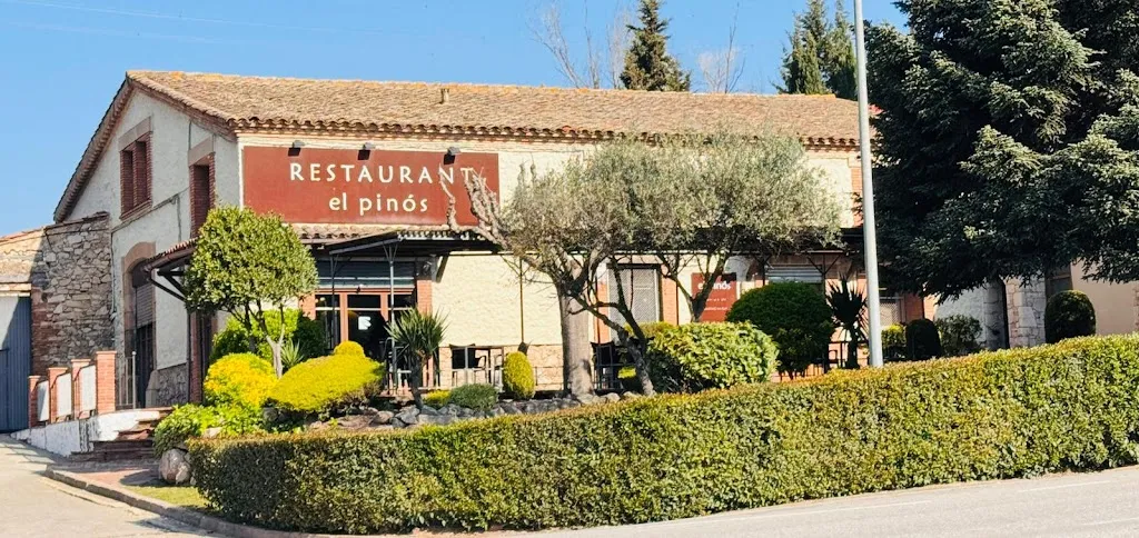 Restaurant El Pinós restaurant in Balenyà
