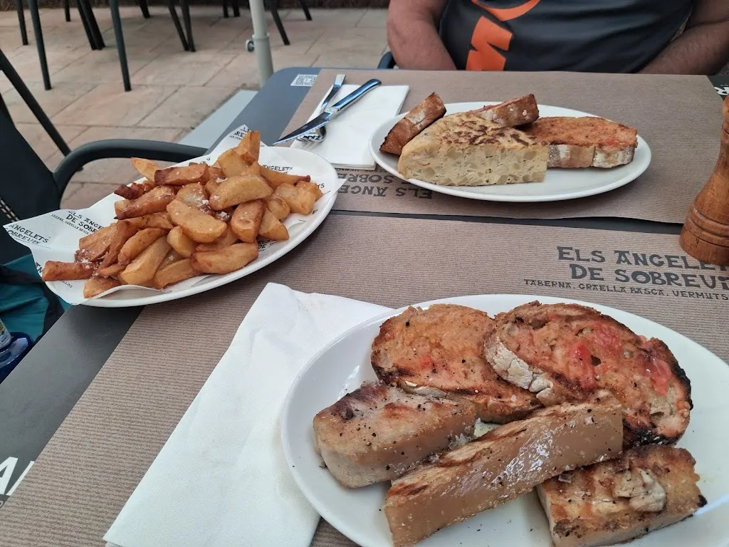 Nati Sola_ Els Angelets de Sobrevia Taverna_Balenyà_review