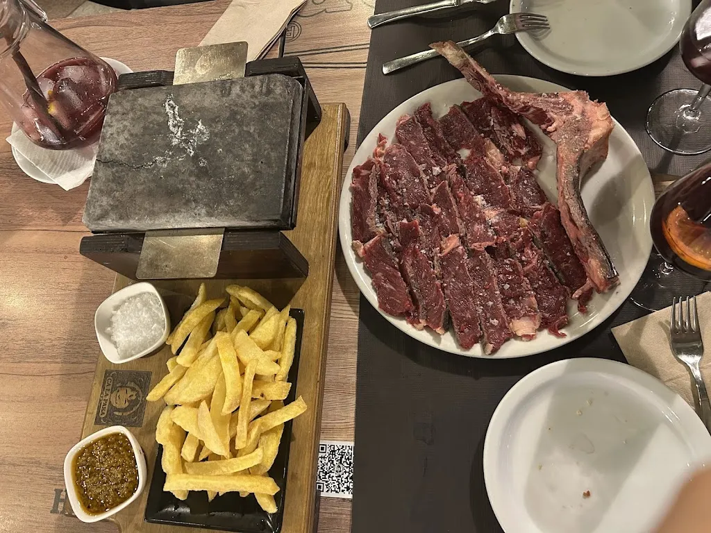 Maria Nacenta Merinas_CACHOPERIA CA LA PAKA_Balenyà_review